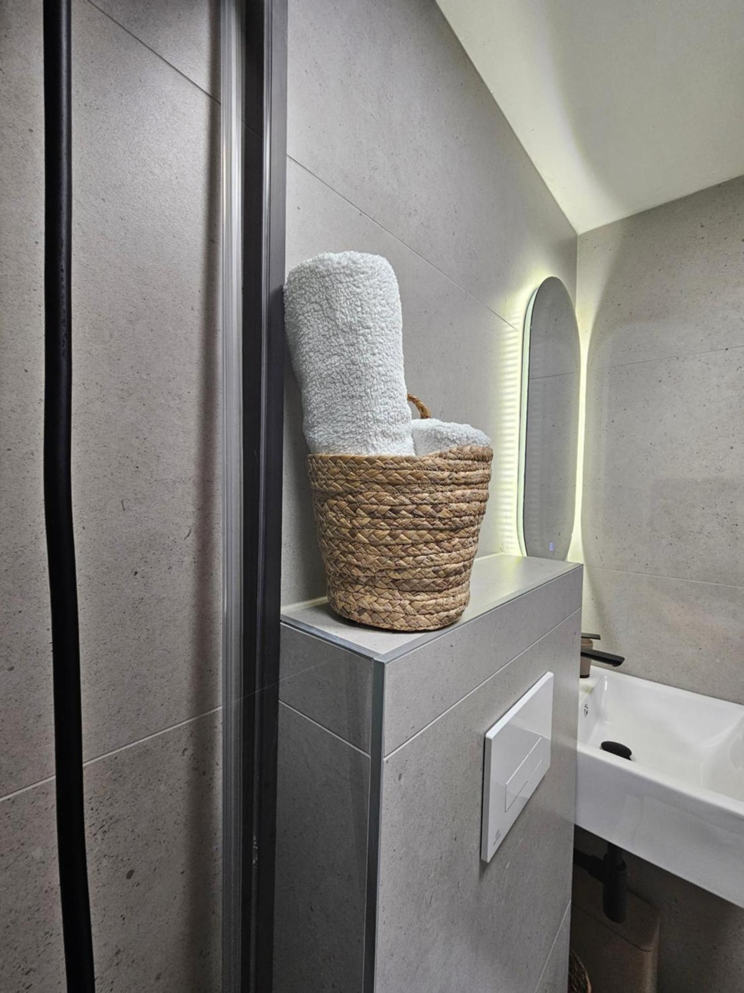 Lendas Studio Apartment Baška Voda Eksteriør billede