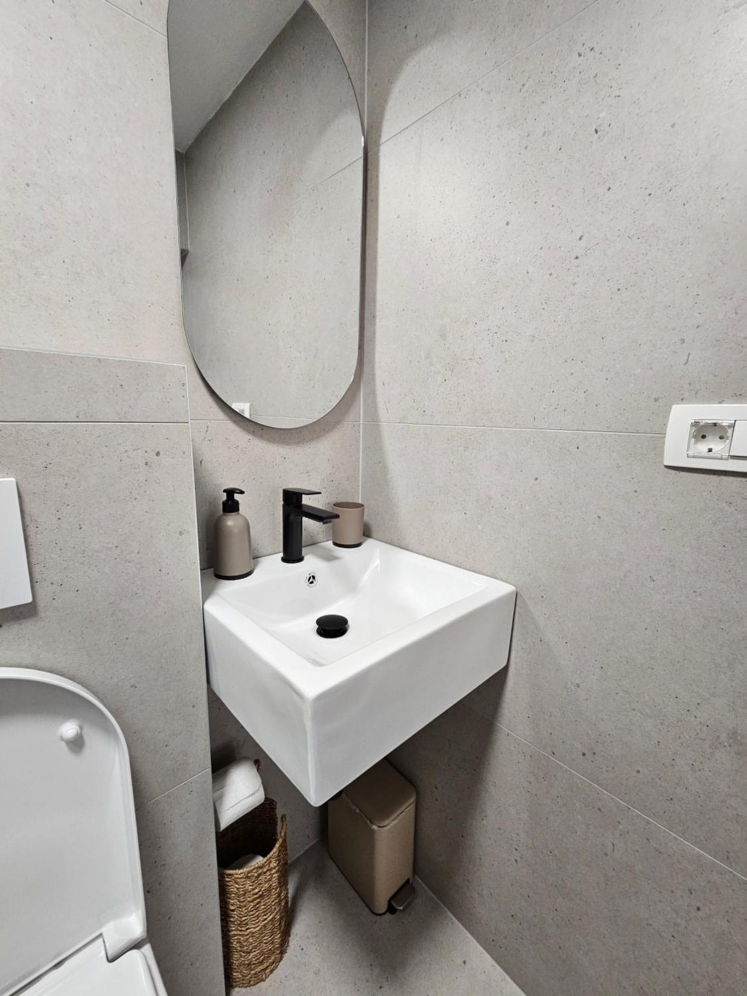 Lendas Studio Apartment Baška Voda Eksteriør billede