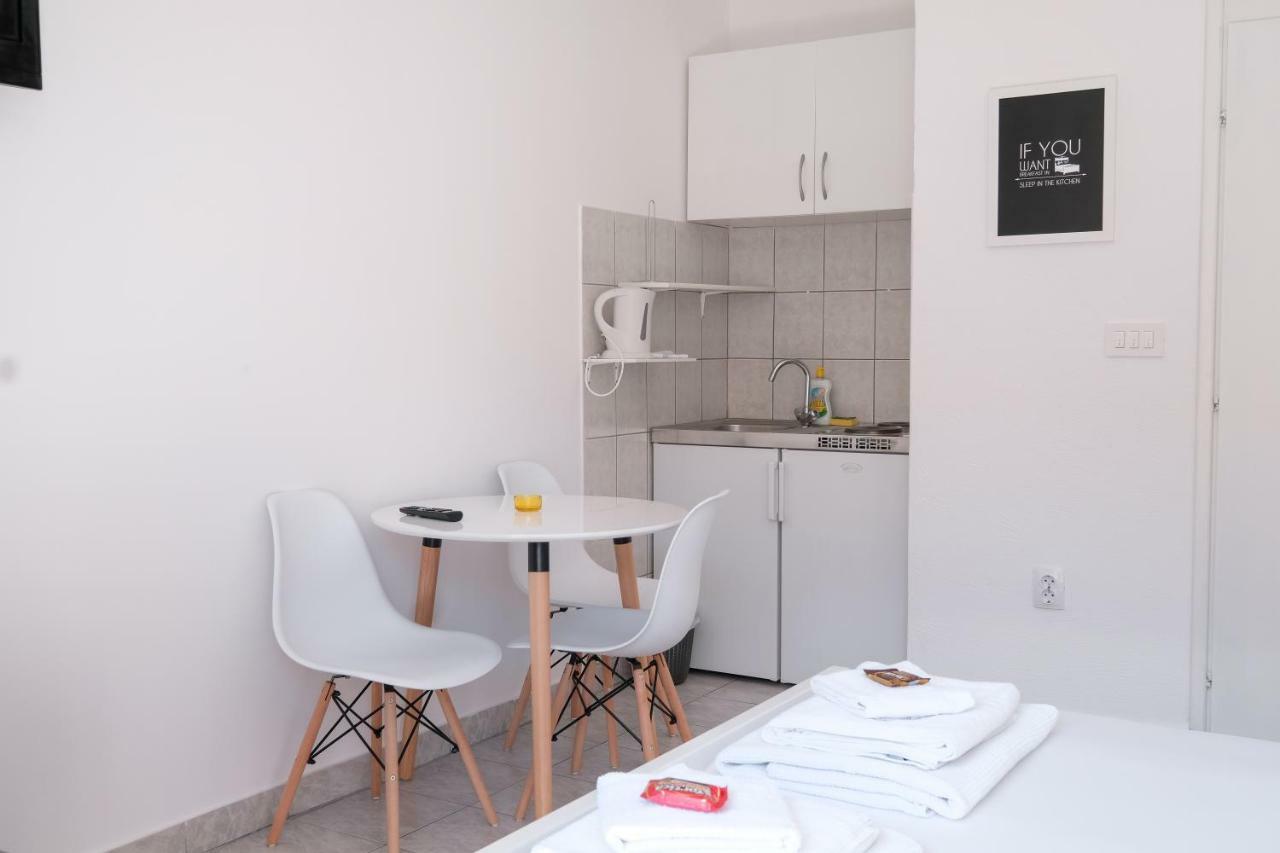 Lendas Studio Apartment Baška Voda Eksteriør billede